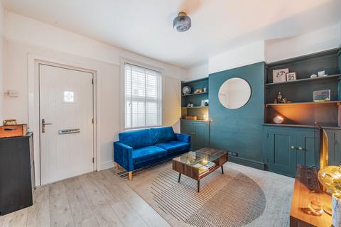 33 West Street, Carshalton, SM5 2PT