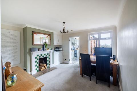 4 bedroom semi-detached house for sale, Crowhurst Lane End, Oxted, RH8