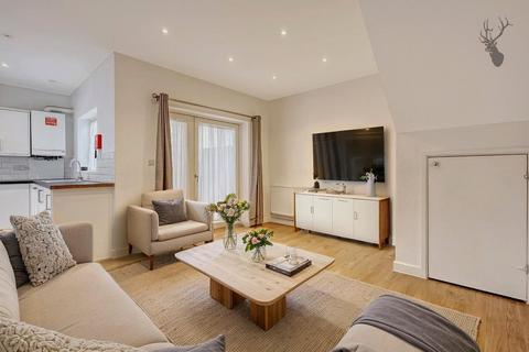 3 bedroom terraced house for sale, Chestnut Avenue, Forest Gate