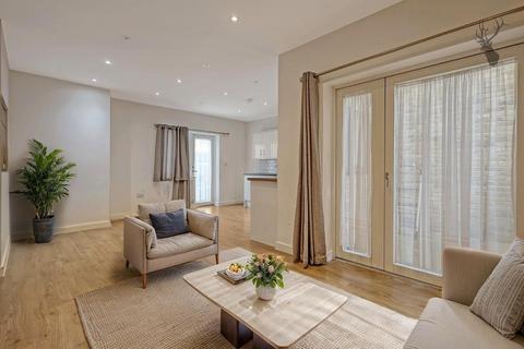 3 bedroom terraced house for sale, Chestnut Avenue, Forest Gate