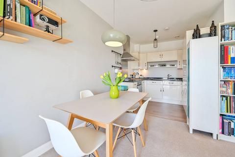 1 bedroom flat for sale, Mantle Road, Brockley, London, SE4