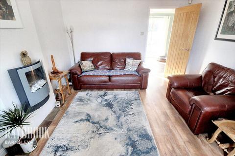 3 bedroom semi-detached house for sale, Holgate View, Brierley