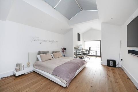 1 bedroom flat for sale, Rivington Street, Shoreditch, London, EC2A