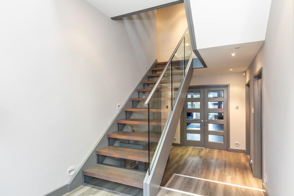 80 Shirley Drive14