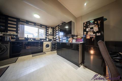 2 bedroom semi-detached house for sale, Larch Drive, Bradford BD6
