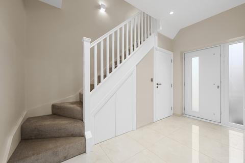 6 bedroom terraced house for sale, Priory Grove, Salford, M7