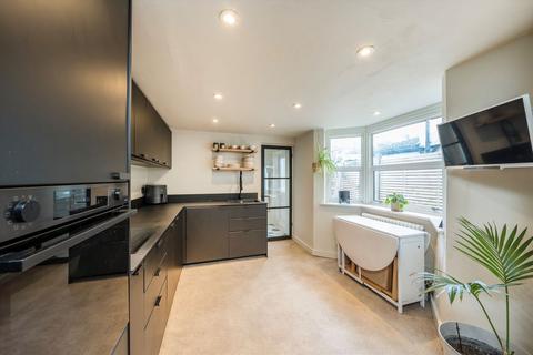 64 Graveney Road, London, SW17 0EH