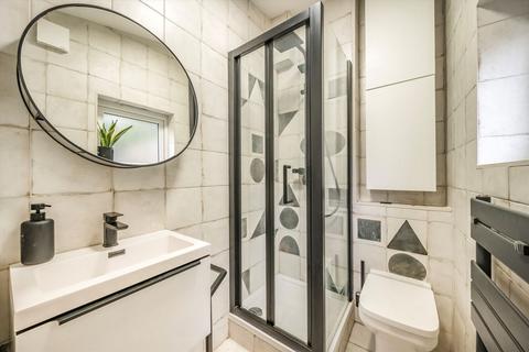 64 Graveney Road, London, SW17 0EH