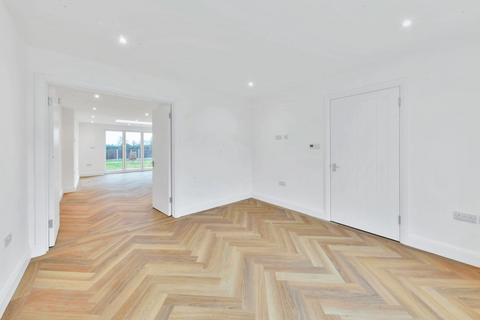12 Peasecroft, Cottered, Buntingford, SG9 9QS