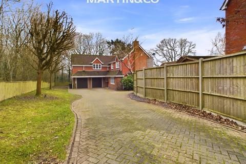 5 bedroom detached house for sale, Montague Close, Wokingham