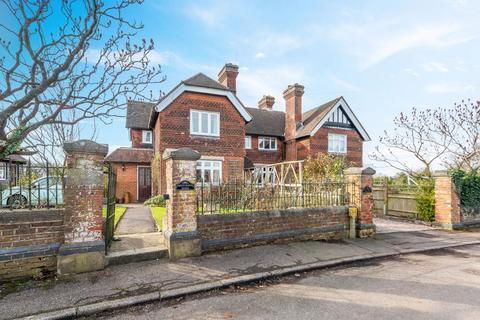 2 bedroom terraced house for sale, Chevening Lane, Sevenoaks TN14