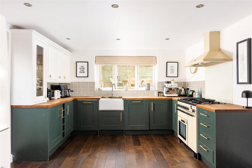 Kitchen/Breakfast