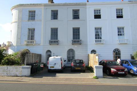 2 bedroom ground floor flat to rent, The Parade, Walton On The Naze CO14