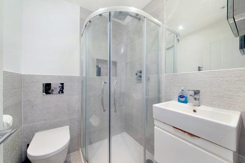 1 bedroom flat for sale, Chivalry Road, London