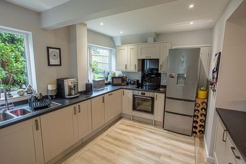 4 bedroom detached house for sale, Abbey Close, Curry Rivel