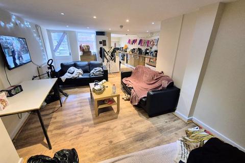 undefined, Headingley Mount, Leeds