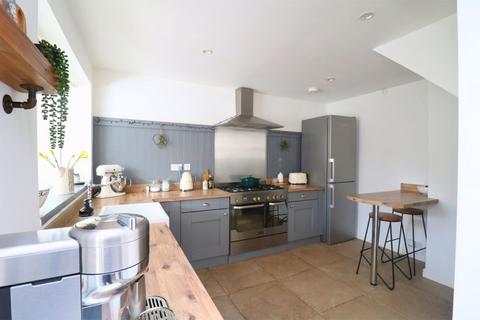 4 bedroom end of terrace house for sale, Rutland Crescent, Aldridge