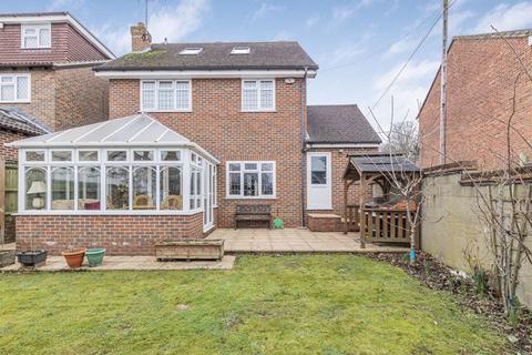 4 bedroom detached house for sale, Wicksteed Close, Bexley