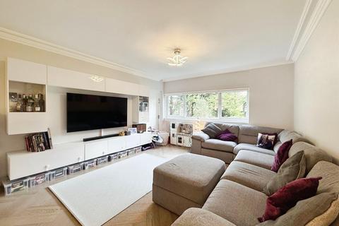 Lodge Close, Edgware, HA8