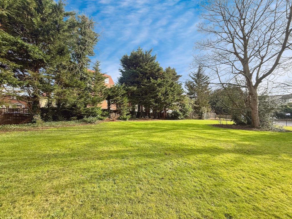 Communal gardens