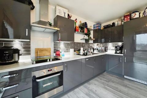 2 bedroom flat for sale, Grahame Park Way, London