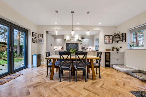 16 Burnett Road, Sutton Coldfield, B74 3EJ