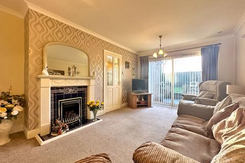 2 bedroom bungalow for sale, Linden Lane, Willenhall