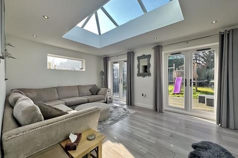 19 Addison Grove, Wednesfield, Wolverhampton, WV11 1AL