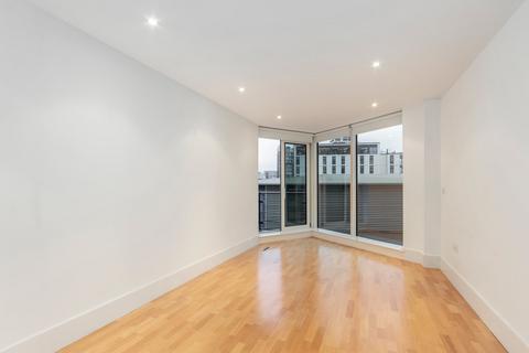 1 bedroom apartment to rent, Battersea Reach SW18