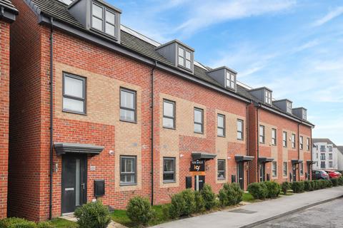 3 bedroom terraced house for sale, Highfield Lane, Waverley S60