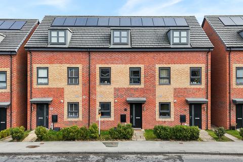 3 bedroom terraced house for sale, Highfield Lane, Waverley S60