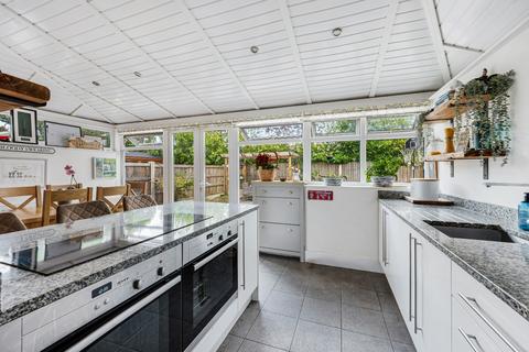 33 Browmere Drive, Croft, Warrington, WA3 7HS