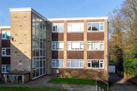 2 bedroom flat for sale, Perrymount Road, Haywards Heath