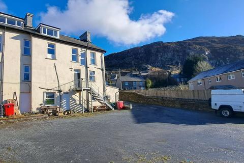 Pub for sale, High Street, Blaenau Ffestiniog LL41