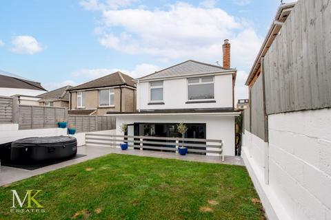 3 bedroom detached house for sale, Sheringham Road, Poole BH12