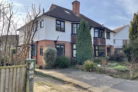 2 bedroom maisonette for sale, Albany Crescent, Esher