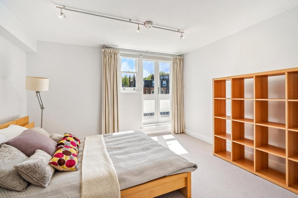 Apartment in London, Earl's Court - View 3