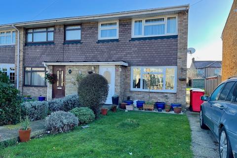 3 bedroom end of terrace house for sale, Rainham