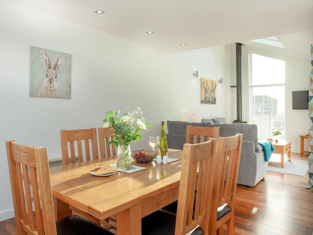 Dining room wonkey donkey (1)