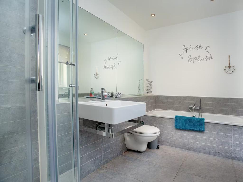 Bathroom wonkey donkey