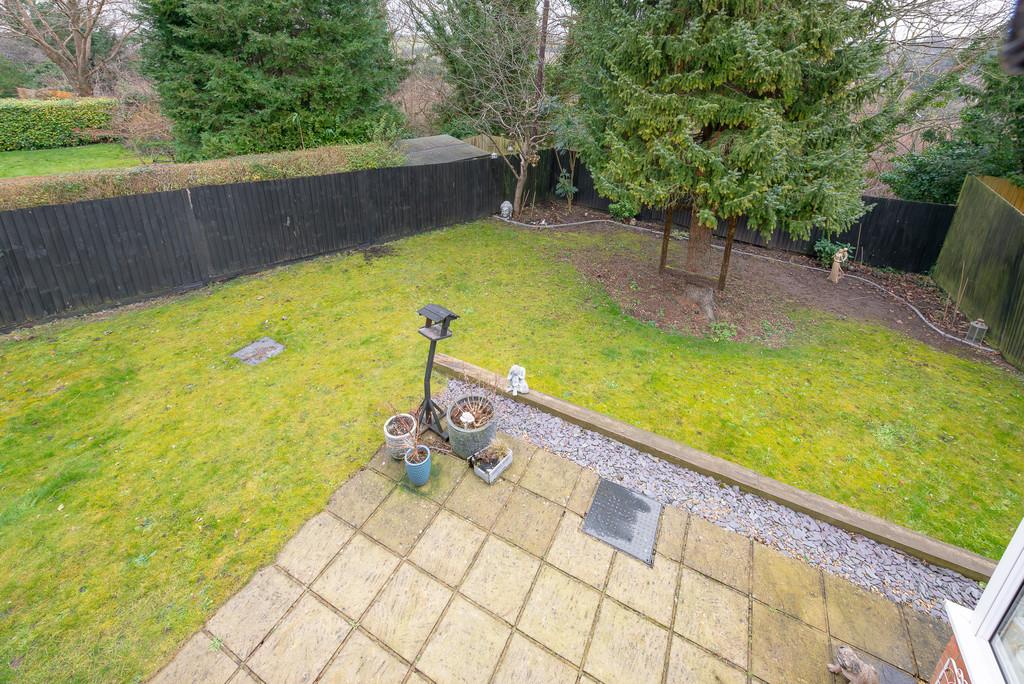 12 Woodfield Close Low Res 0023  IMM2414-Enhanced-