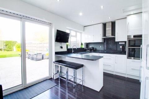 6 Millcrest Road, Goffs Oak, Waltham Cross, EN7 5NN