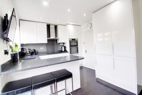 6 Millcrest Road, Goffs Oak, Waltham Cross, EN7 5NN
