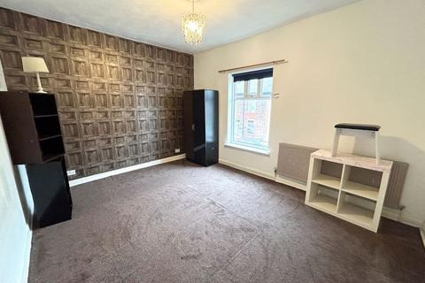 2 bedroom terraced house to rent, Tetlow Grove, Manchester