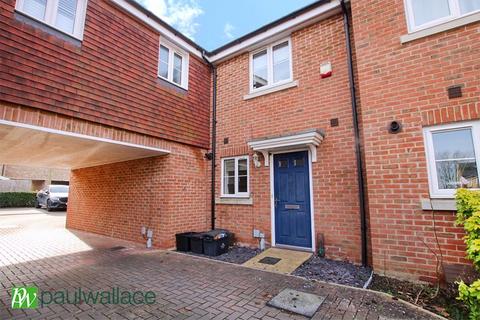 2 bedroom end of terrace house for sale, Aldermere Avenue, West Cheshunt