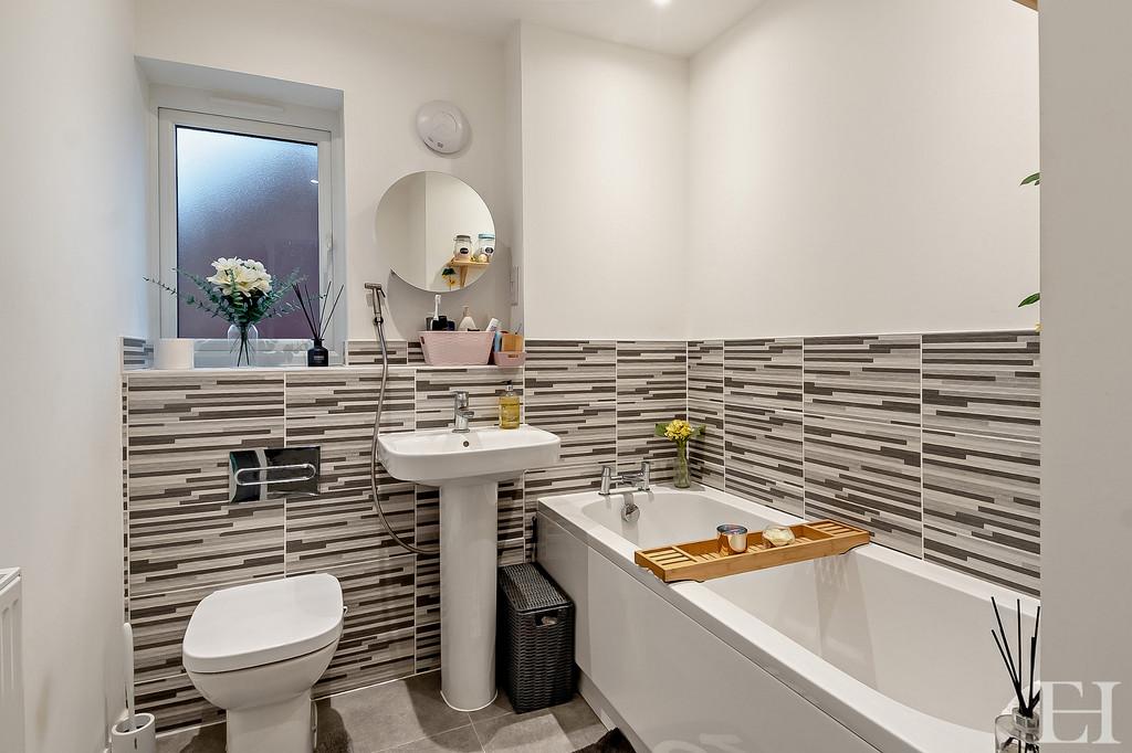 8636418-interior04 WM-800