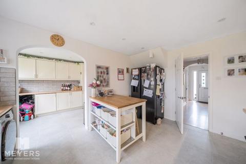 56 Forest Edge Road, Wareham, BH20 7BX