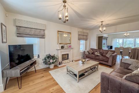 4 bedroom detached house for sale, Chartfield Drive, Kirby-le-soken, Frinton-on-Sea