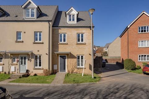 3 bedroom end of terrace house for sale, Fishers Mead, Long Ashton