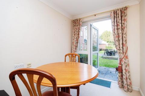 2 bedroom retirement property for sale, Hadlow Road, Tonbridge TN9